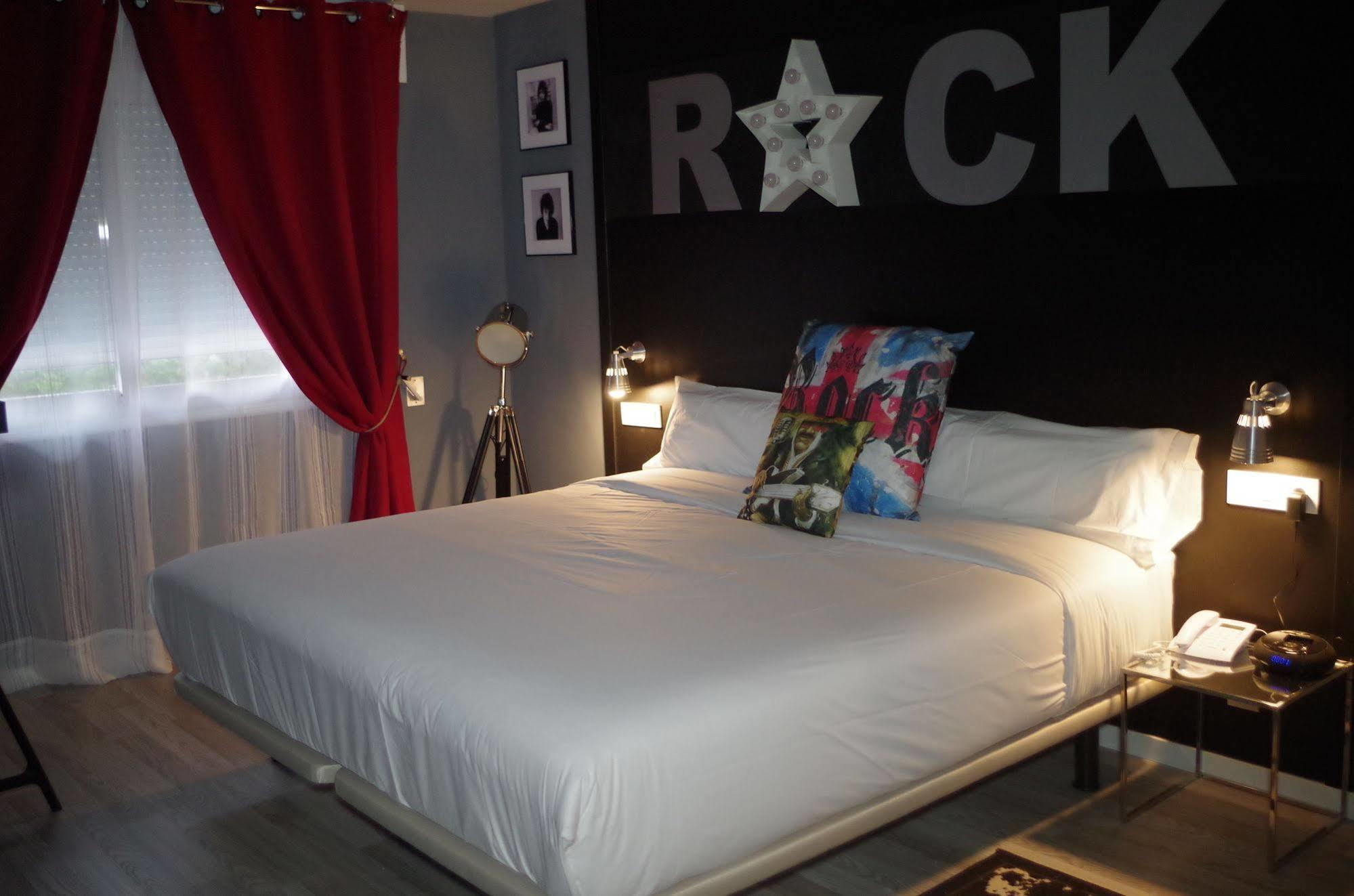 Hotel Apartamentos Rock Star Taboadela Exteriér fotografie